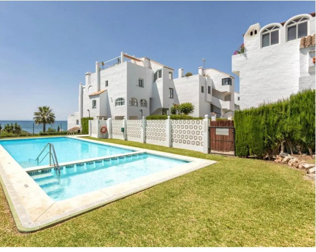 Playa Cristo Amazing Beach Terrace Appartment Estepona Spanien